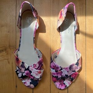 Floral sandals